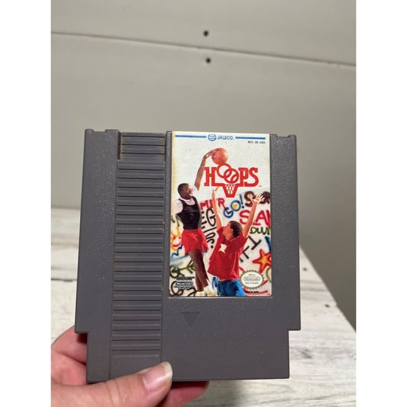 Hoops NES game circa 1985 - Picture 1 of 2
